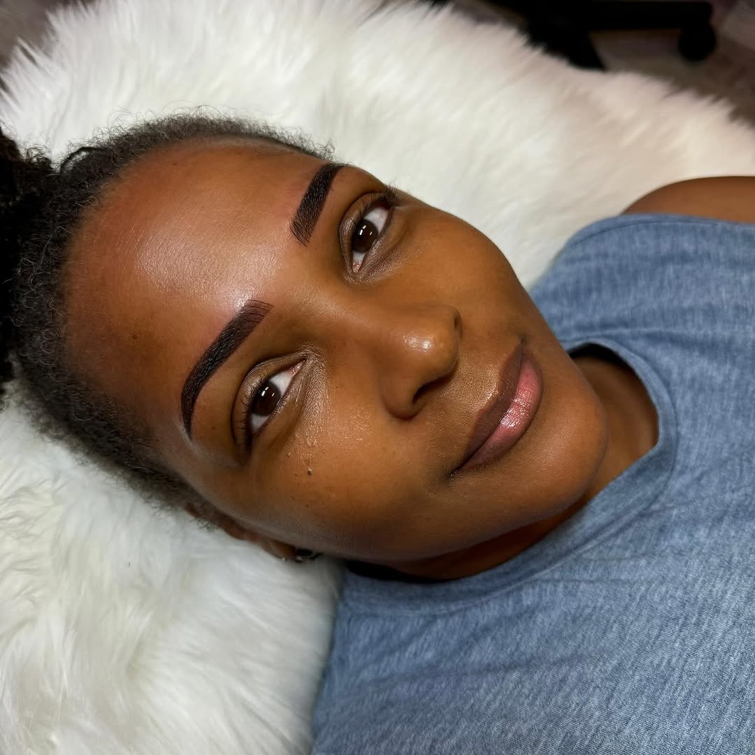Healed brow result, machine hair strokes combined with shading