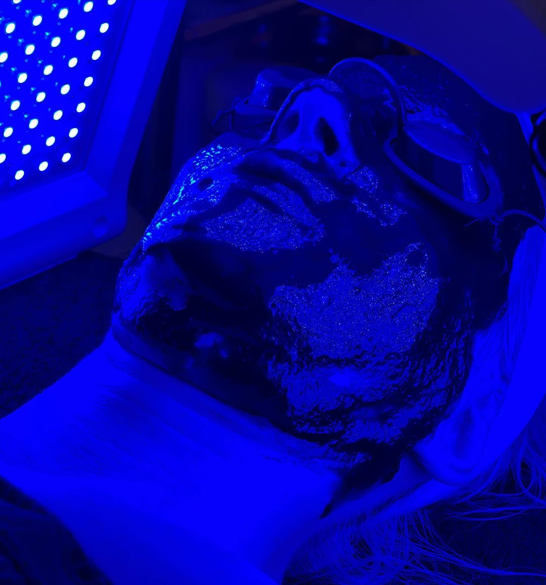Jelly mask used in the acne facial treatment
